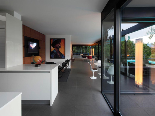 Modern Swiss Villa by Bruno Klauser Photo Modern Swiss Villa by Bruno Klauser in main architecture Category