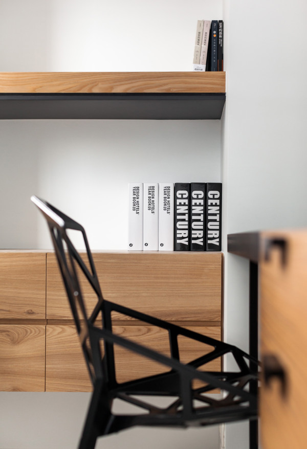The Little White Apartment by Z AXIS DESIGN Photo The Little White Apartment by Z AXIS DESIGN in main interior design Category