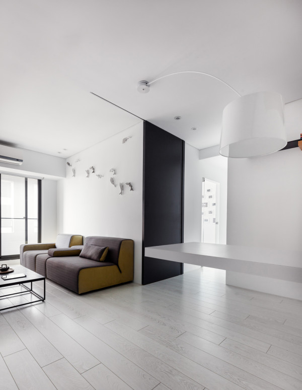 The Little White Apartment by Z AXIS DESIGN Photo The Little White Apartment by Z AXIS DESIGN in main interior design Category