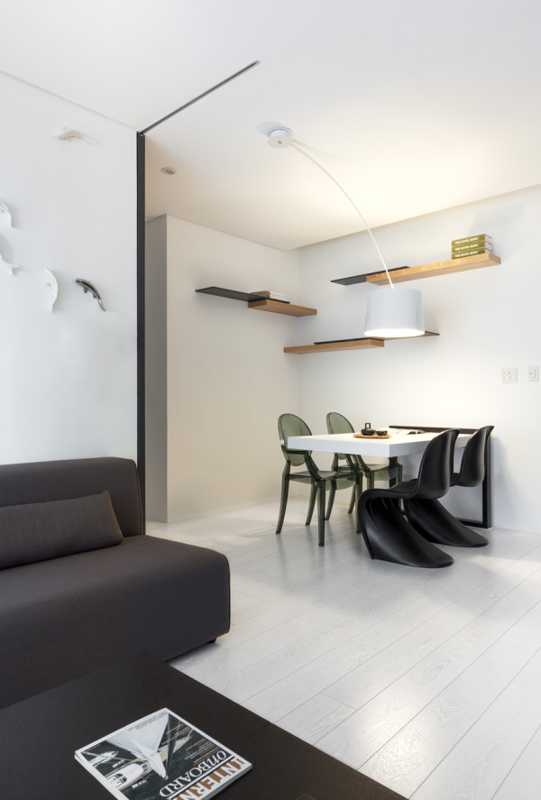 The Little White Apartment by Z AXIS DESIGN Photo The Little White Apartment by Z AXIS DESIGN in main interior design Category