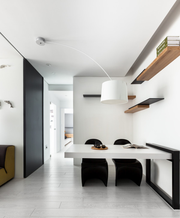 The Little White Apartment by Z AXIS DESIGN Photo The Little White Apartment by Z AXIS DESIGN in main interior design Category