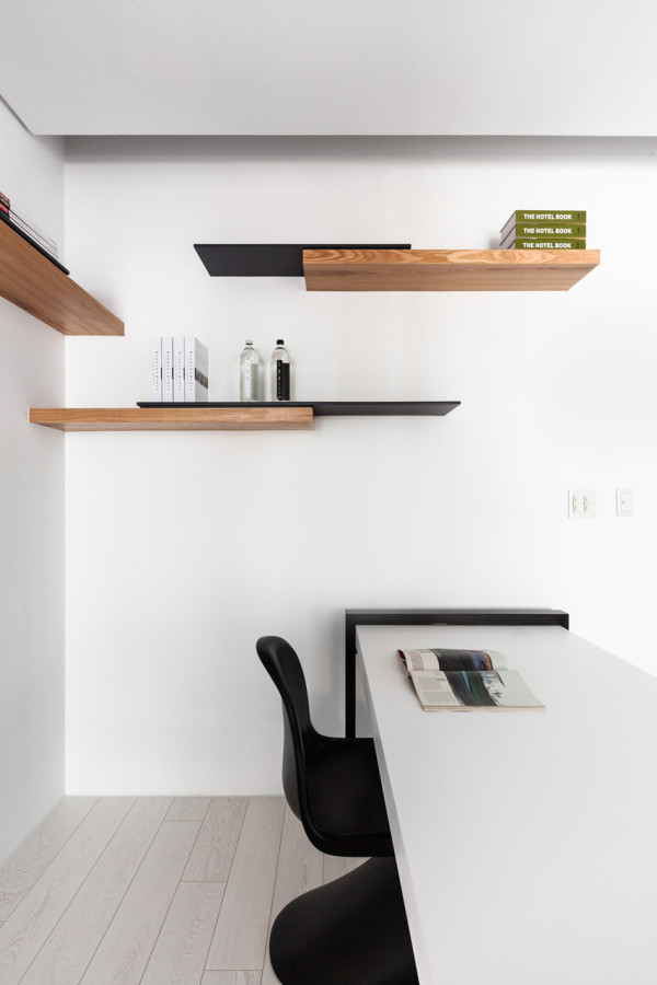 The Little White Apartment by Z AXIS DESIGN Photo The Little White Apartment by Z AXIS DESIGN in main interior design Category