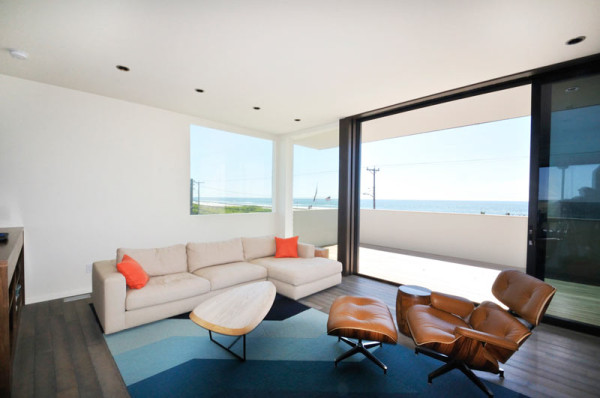 A Modern Beach House at the Jersey Shore Photo A Modern Beach House at the Jersey Shore in main architecture Category