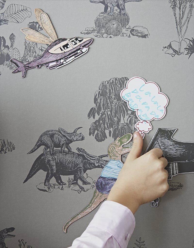 Magnetic wallapaper in kids' room for interactive fun