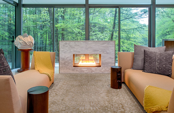 A House That Nestles into its Natural Environment Photo A House That Nestles into its Natural Environment in main architecture Category