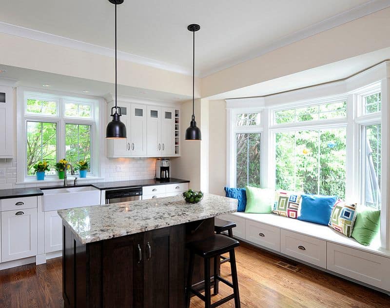 Utilizing the space next to the window in the kitchen