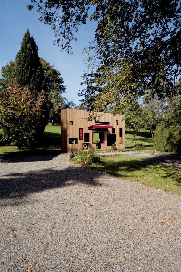 Walden: A Place to Live and Work Outdoors Photo Walden: A Place to Live and Work Outdoors in main architecture Category