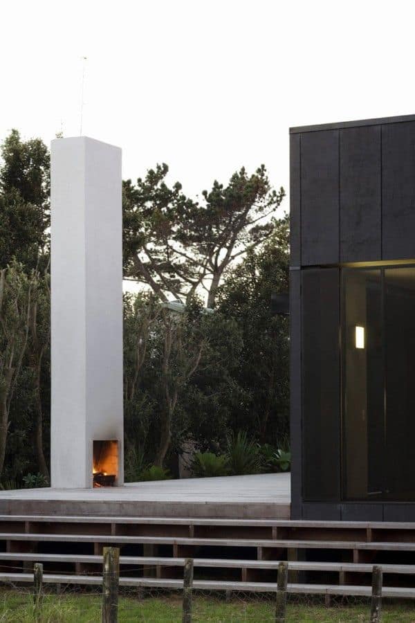 12 Amazing Modern Outdoor Fireplaces Photo 12 Amazing Modern Outdoor Fireplaces in main interior design architecture Category