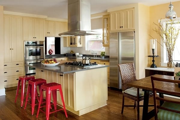 traditional open kitchen with dining area