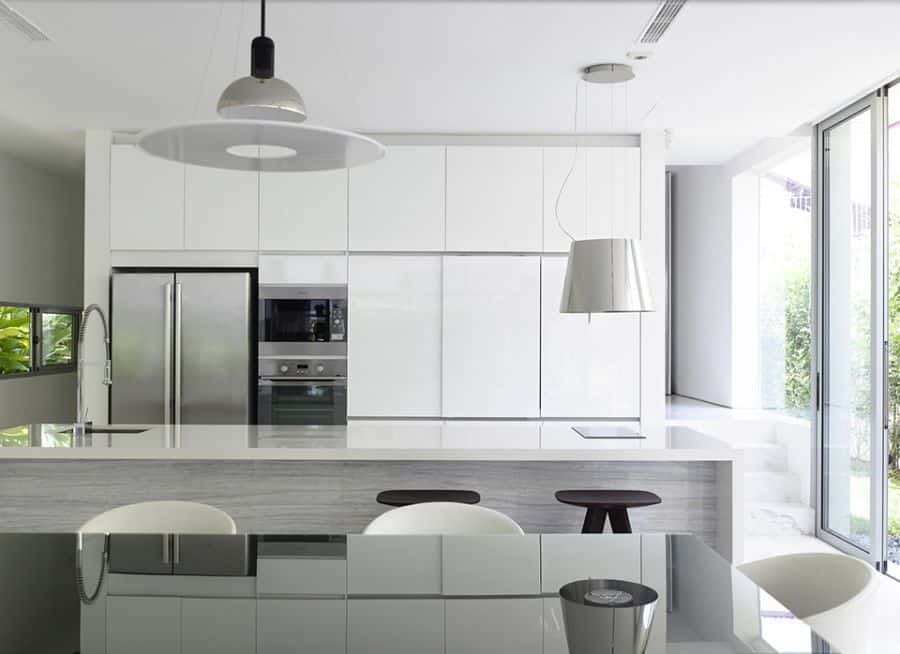 Contemporary kitchen with ergonomic furnishings