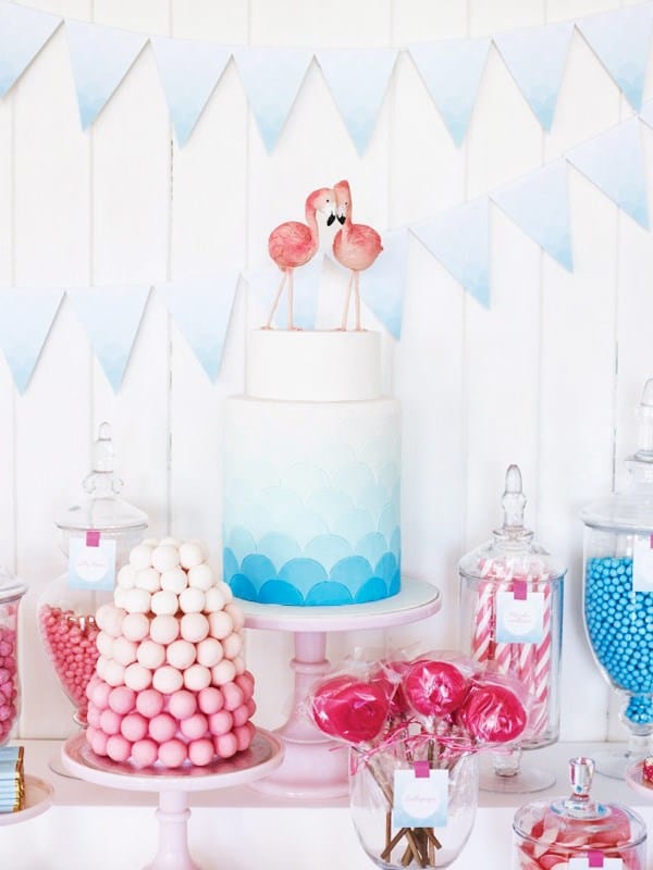 Retro style at a pink flamingo party