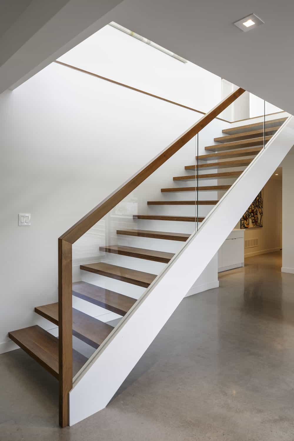 Dunrobin Shore by Christopher Simmonds Architect 2 Dunrobin Shore by Christopher Simmonds Architect 2 Uncluttered Modern Family Home Breathing in Canadian River Panoramas