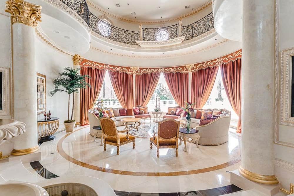 Luxury Palm Royale property for sale 11 Luxury Palm Royale property for sale 11 Perfectly Designed Texas Luxury Property Sends Shivers Down Your Spine