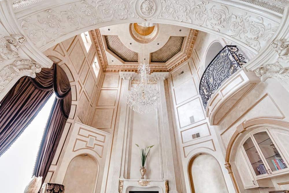 Luxury Palm Royale property for sale 14 Luxury Palm Royale property for sale 14 Perfectly Designed Texas Luxury Property Sends Shivers Down Your Spine