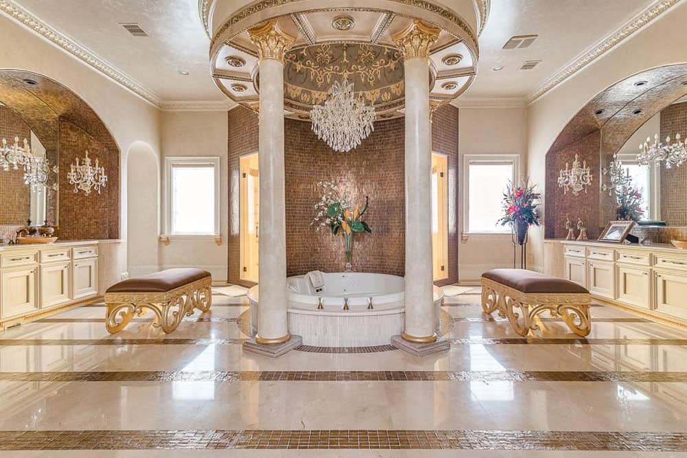 Luxury Palm Royale property for sale 23 Luxury Palm Royale property for sale 23 Perfectly Designed Texas Luxury Property Sends Shivers Down Your Spine