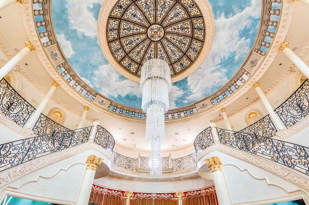 Luxury Palm Royale property for sale 7 Luxury Palm Royale property for sale 7 Perfectly Designed Texas Luxury Property Sends Shivers Down Your Spine
