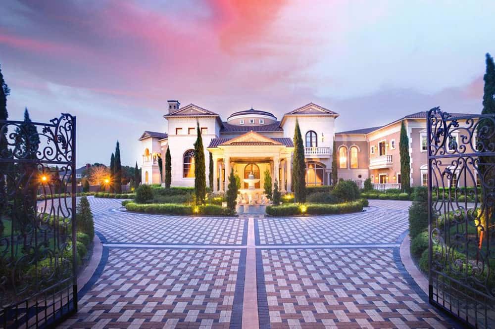 Luxury Palm Royale property for sale Luxury Palm Royale property for sale Perfectly Designed Texas Luxury Property Sends Shivers Down Your Spine