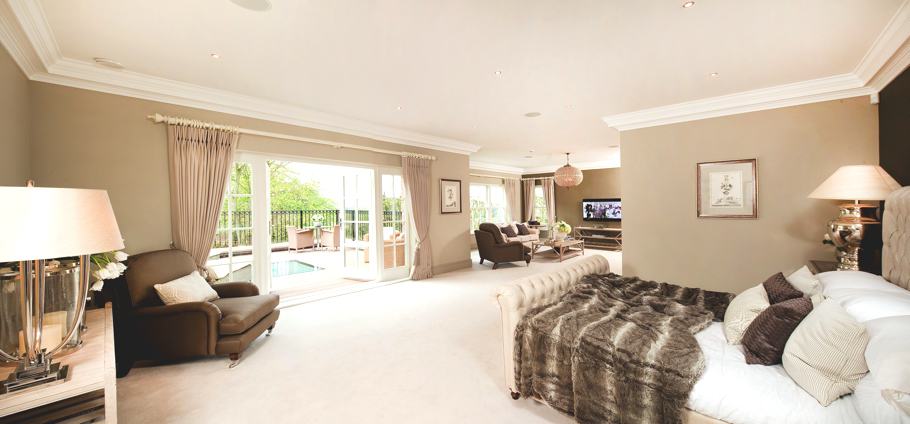 Luxury Property England 03 Luxury Five  Bedroom Country House With Spectacular Views in England