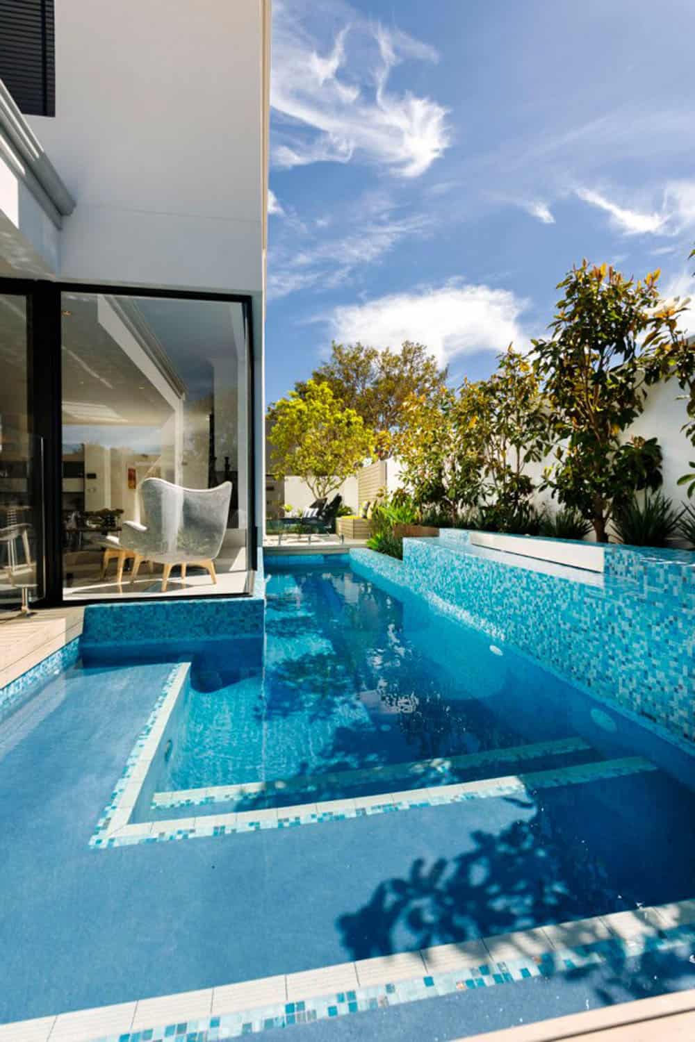 The Medallion by Webb and Brown Neaves 14 Mesmerizing Luxury Home in Australia Flaunting Volumetric Architecture
