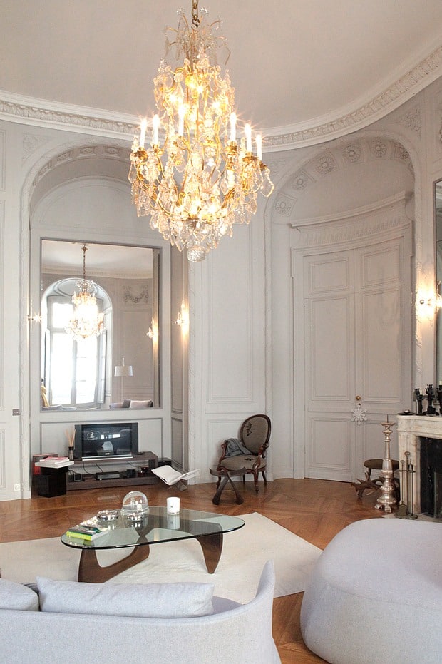 Appartement F by Antonio Rico